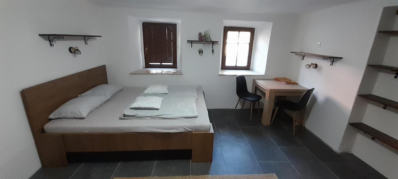 Apartment Slovan Škofja Loka Eksteriør billede