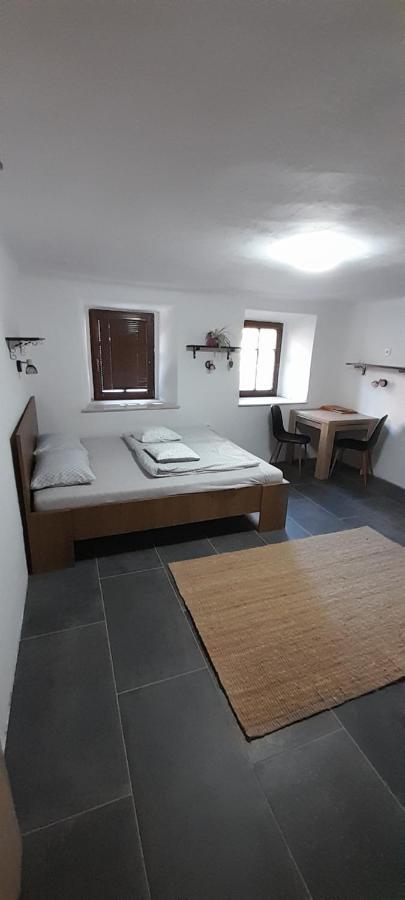 Apartment Slovan Škofja Loka Eksteriør billede